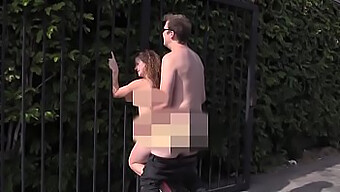 Public Sex In Hollywood - Who Is She?