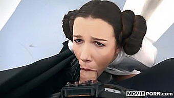 Petualangan Anal Dan Oral Hardcore Putri Leia Dalam Parodi Star Wars