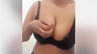 Beauté Somalienne Devient Coquine