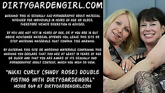 Encontro Lésbico Extremo De Sindy Rose E Dirtygardengirl Com Fisting Duplo E Brincadeira Anal