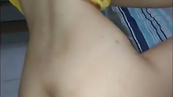 Video Pov De Una Pareja Joven Teniendo Sexo Intenso Con Una Morena