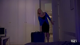 Pov-Video, In Dem Eine Ältere Milf Mit Einem Großen Hintern Gefickt Wird