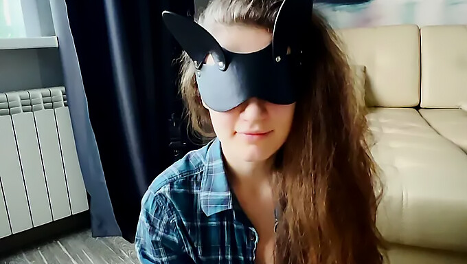 Pov Videó Egy Diákról, Aki Csatlakozik Egy Vad Orgiához És Egy Sugar Daddy Modellel Szexel