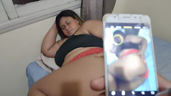 Ibu Tiri Brasil Menggoda Anak Tiri Untuk Membuat Video Seks Rumahan